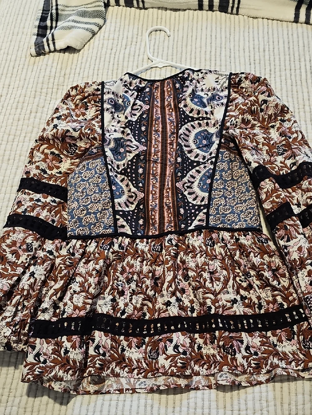 Sea New York Boho Floral Mixed-Print Long Sleeve Peplum Top - Picture 4 of 4